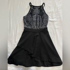 Speechless women’s size 1 black short dress